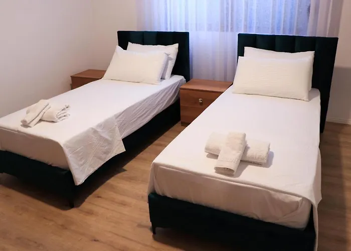 Albora 2 Homestay *
